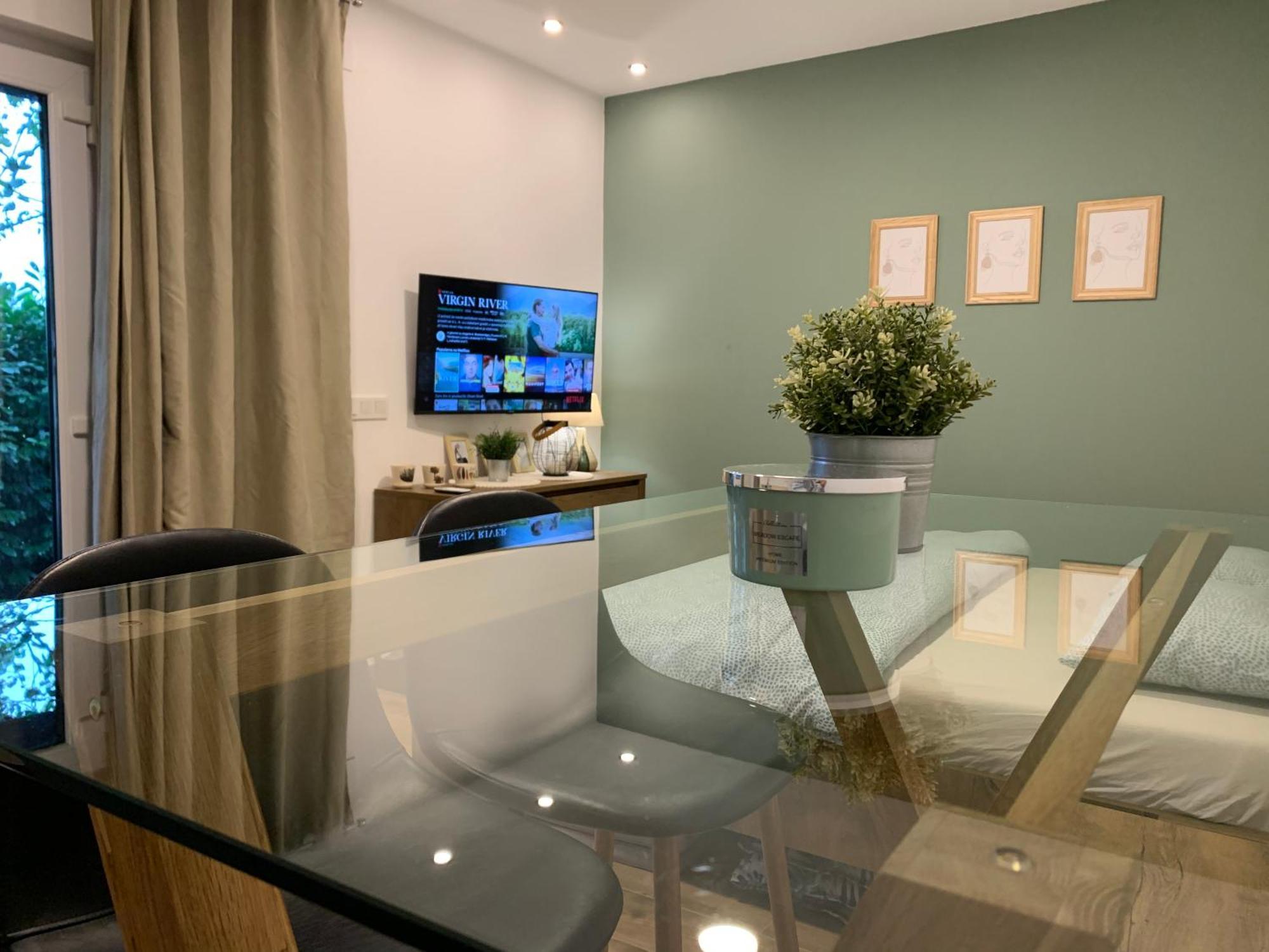 Noar Enjoy Your Stay Oresje Exterior foto